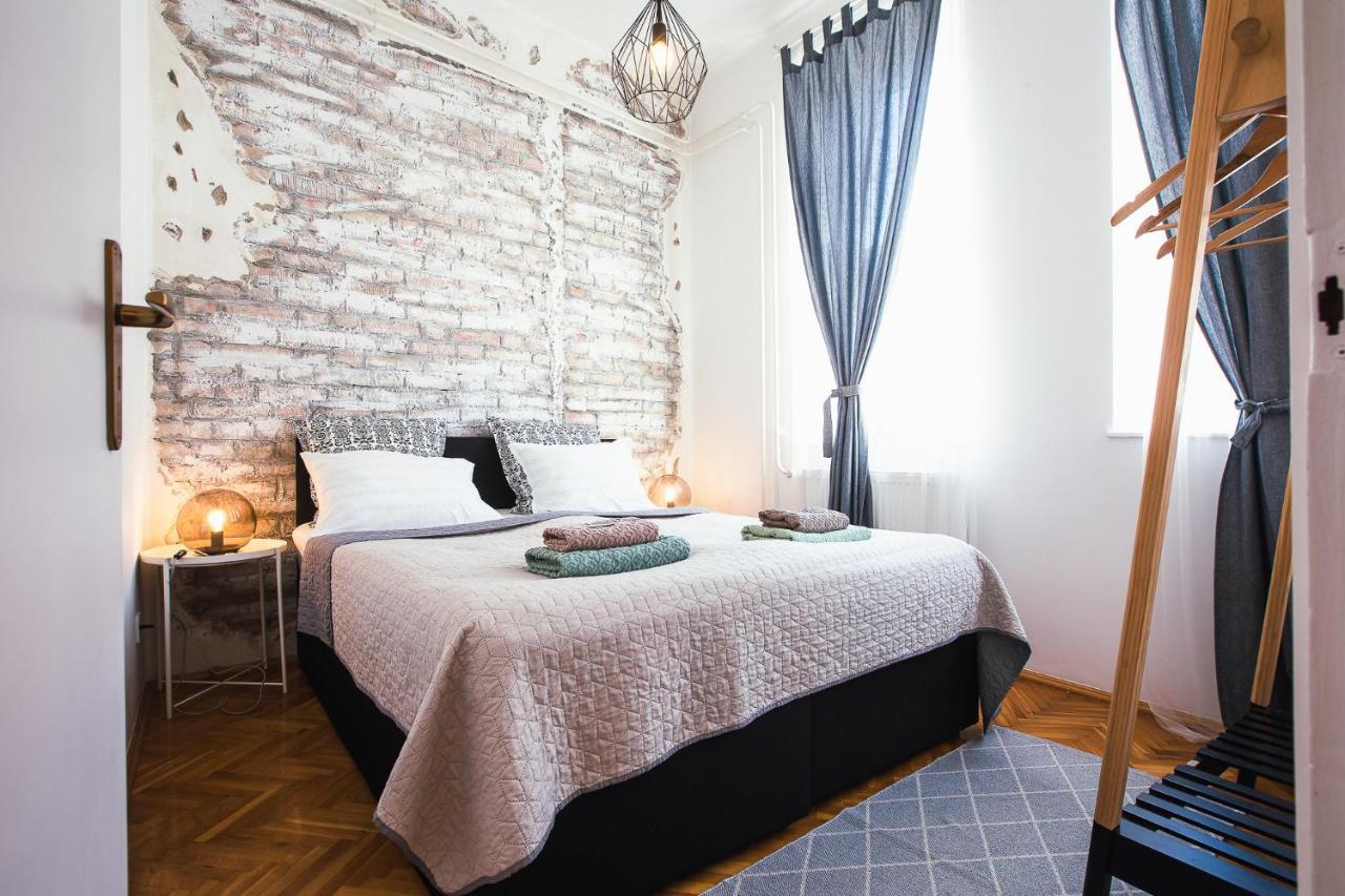 Villa Inda Rooms Eger Esterno foto